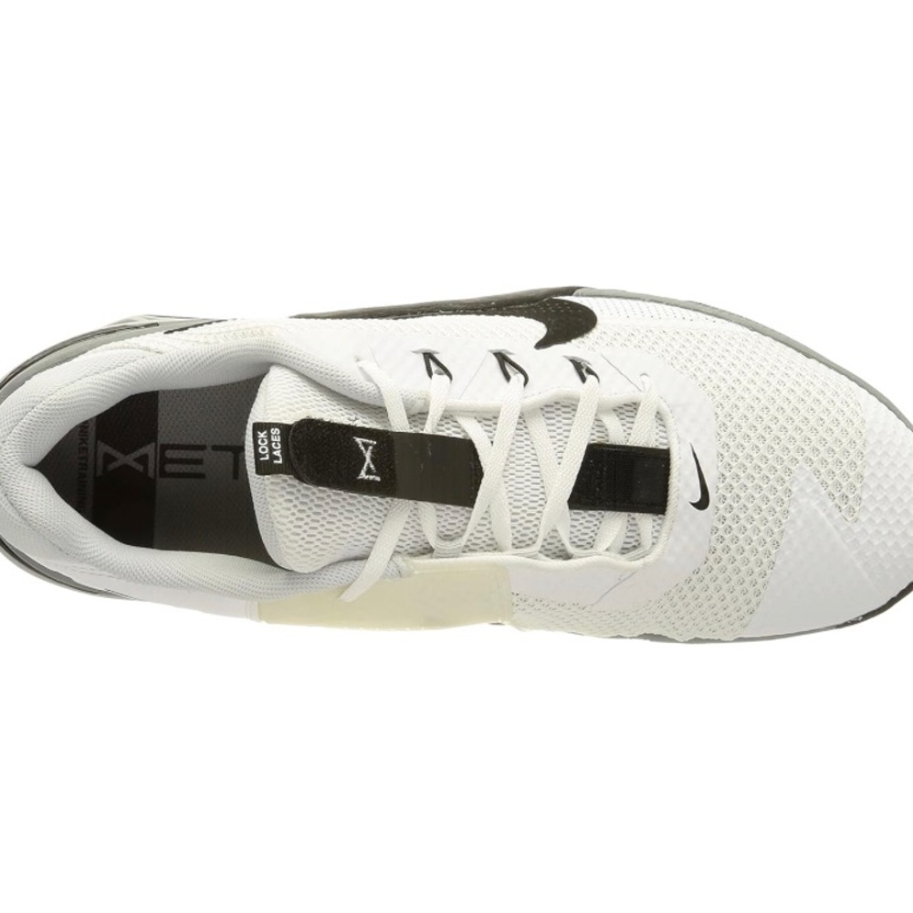 Nike Athletic Sneaker - Light Gray and Black